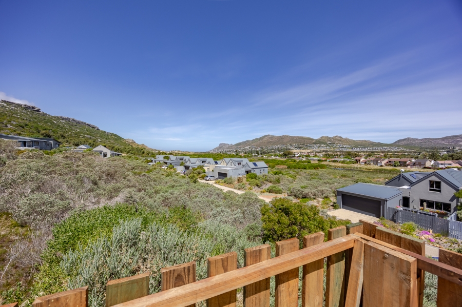 4 Bedroom Property for Sale in Crofters Valley Western Cape